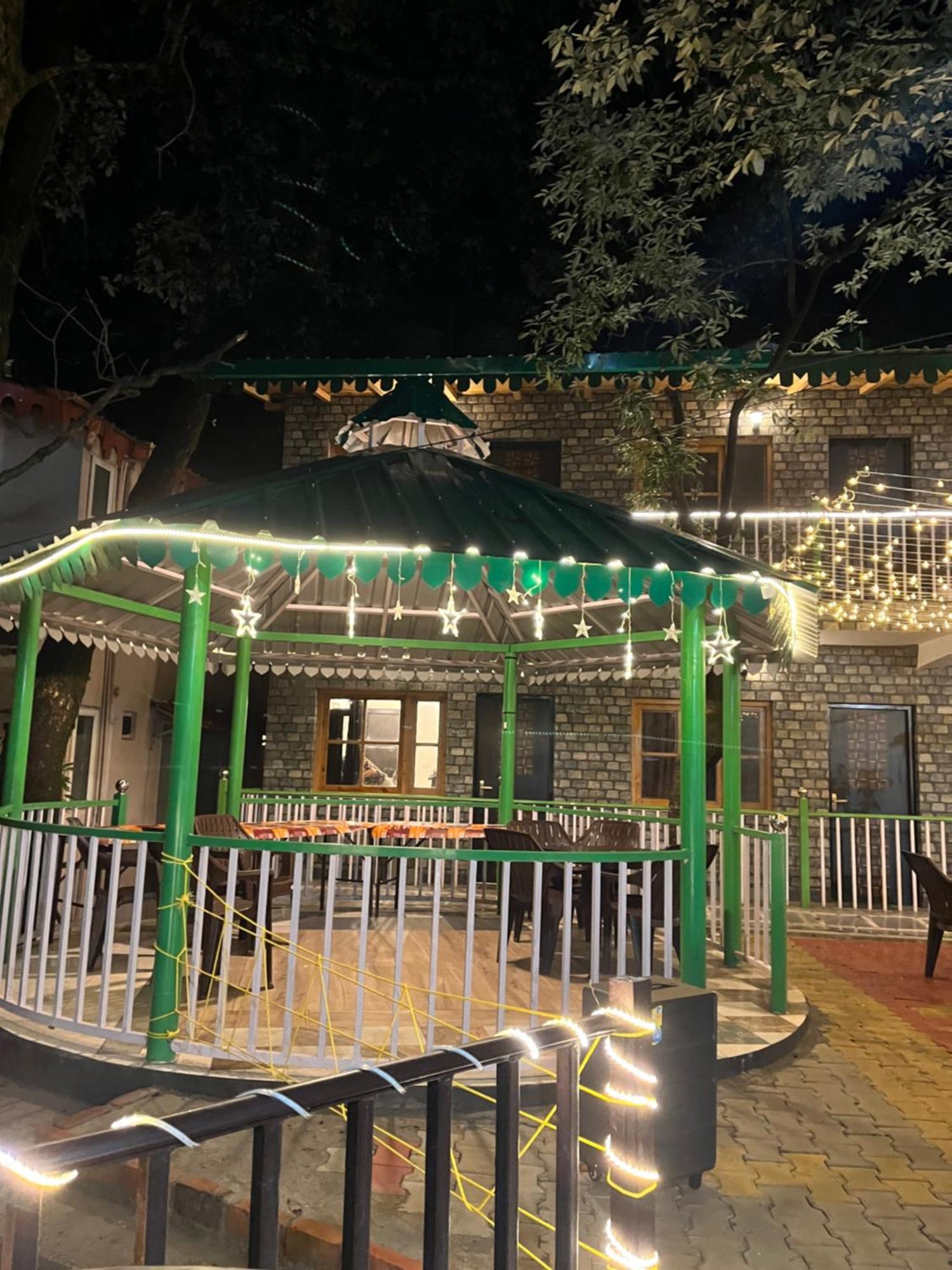 Cedar Woods Resort By Heyan Hotels Нейнитал Екстериор снимка
